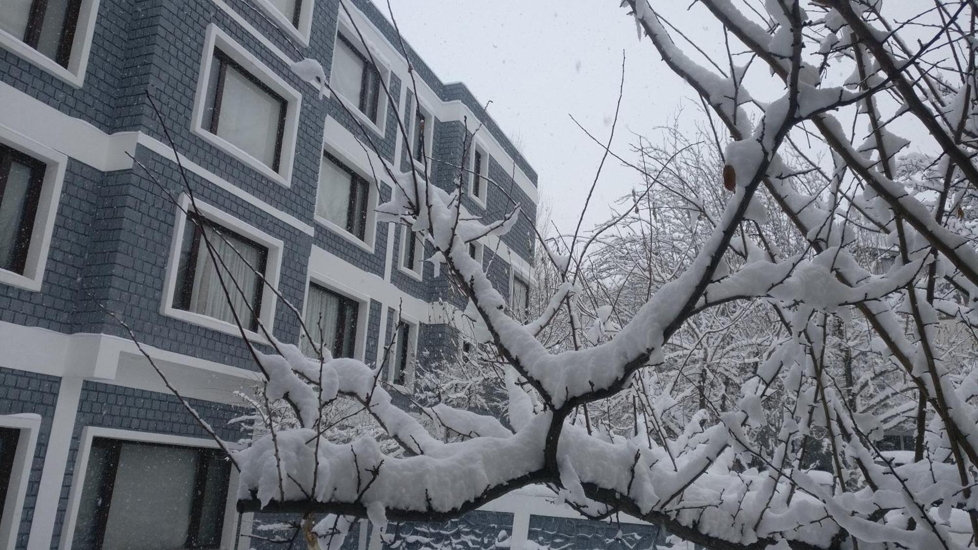 Hotel The Kargil Exterior foto